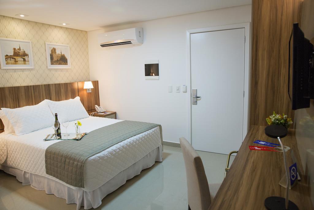 Comfort Hotel Cuiaba Экстерьер фото