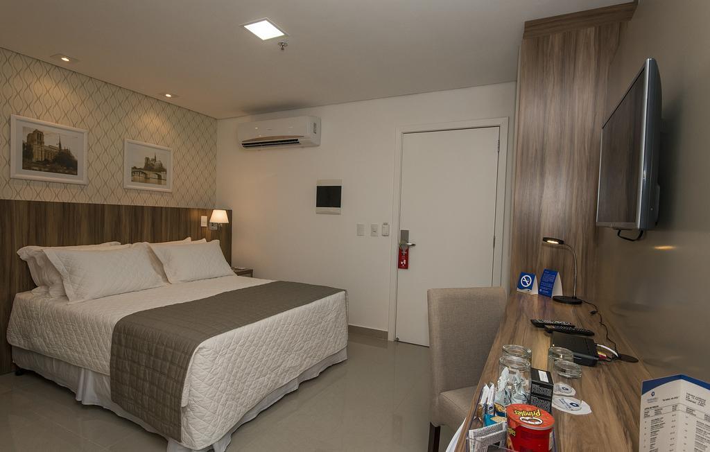Comfort Hotel Cuiaba Экстерьер фото