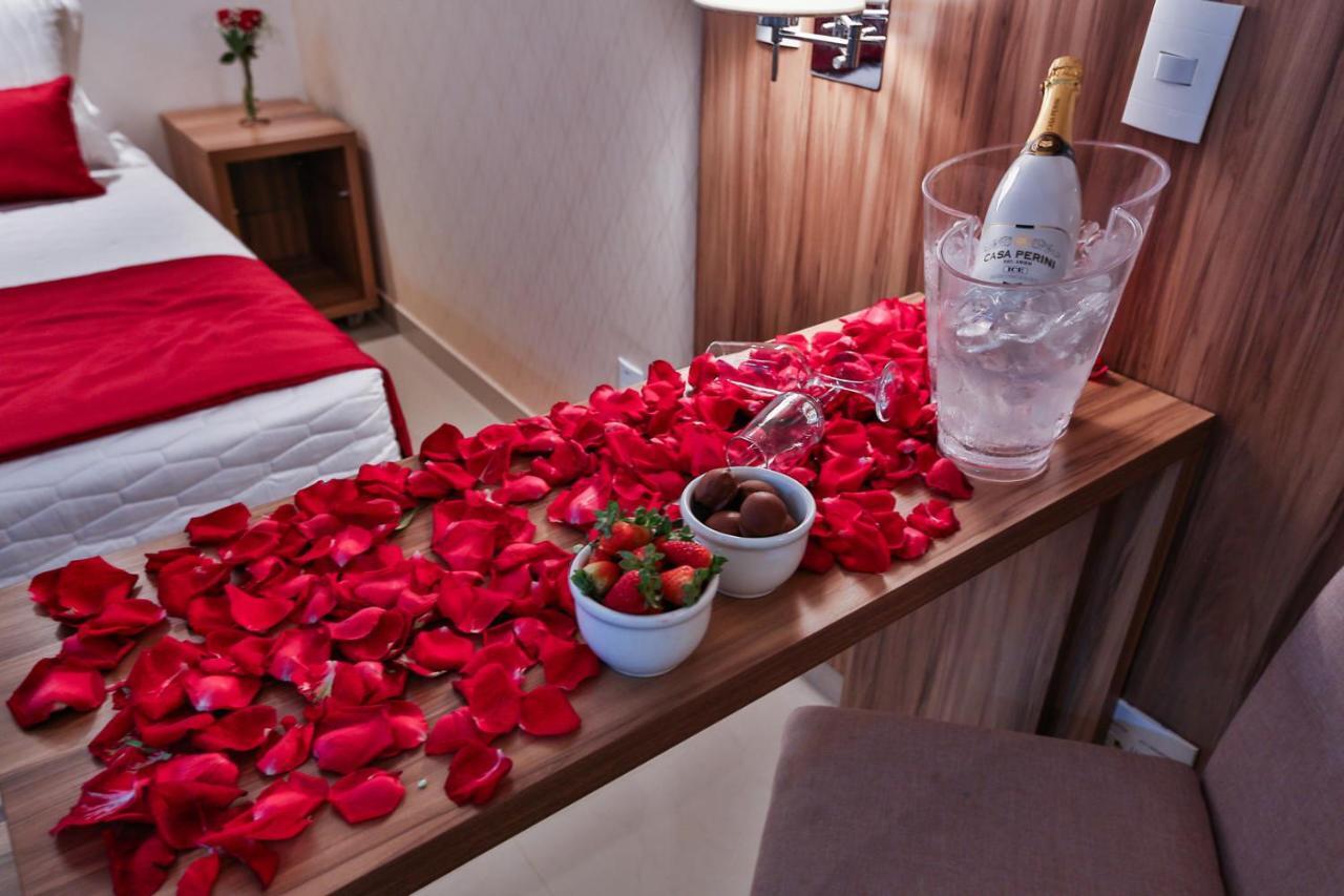 Comfort Hotel Cuiaba Экстерьер фото